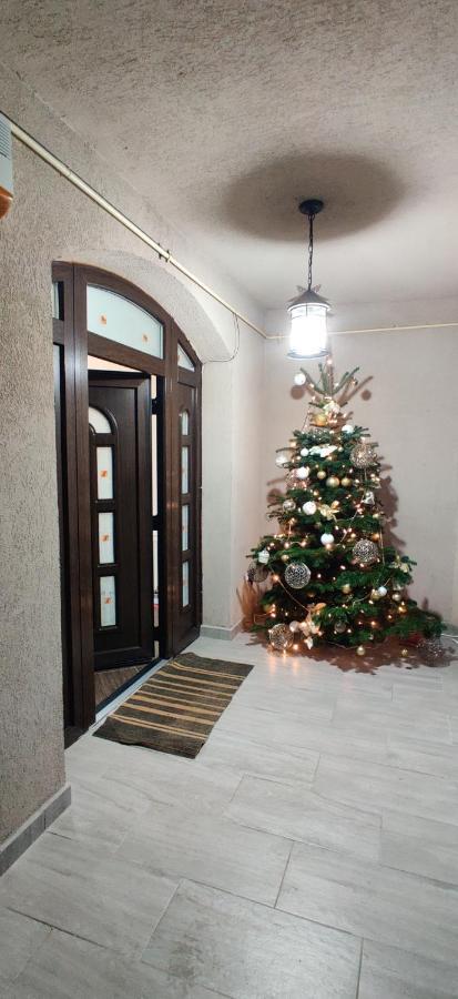 Casa Blanco Hotel Oradea Ngoại thất bức ảnh