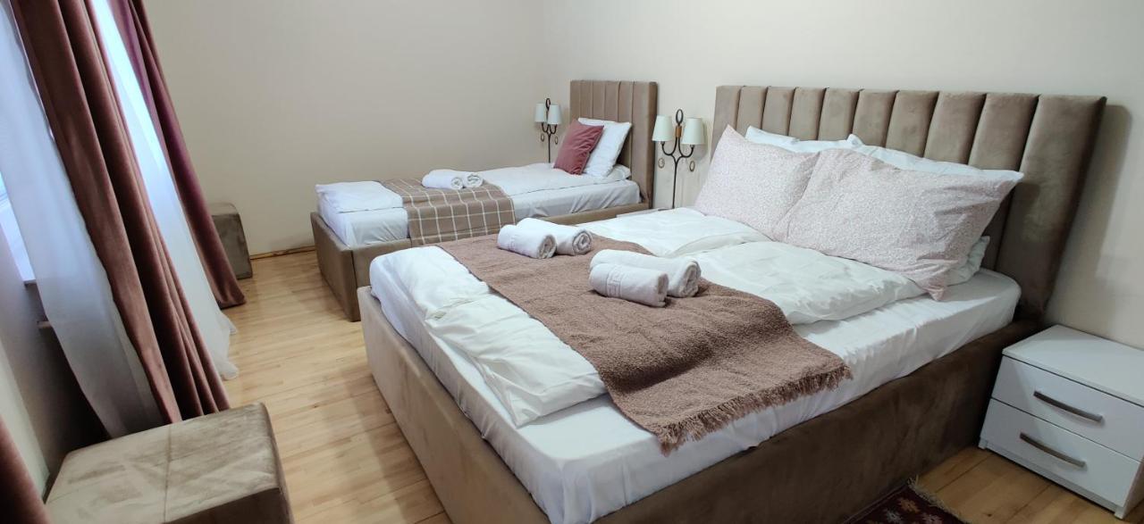 Casa Blanco Hotel Oradea Ngoại thất bức ảnh