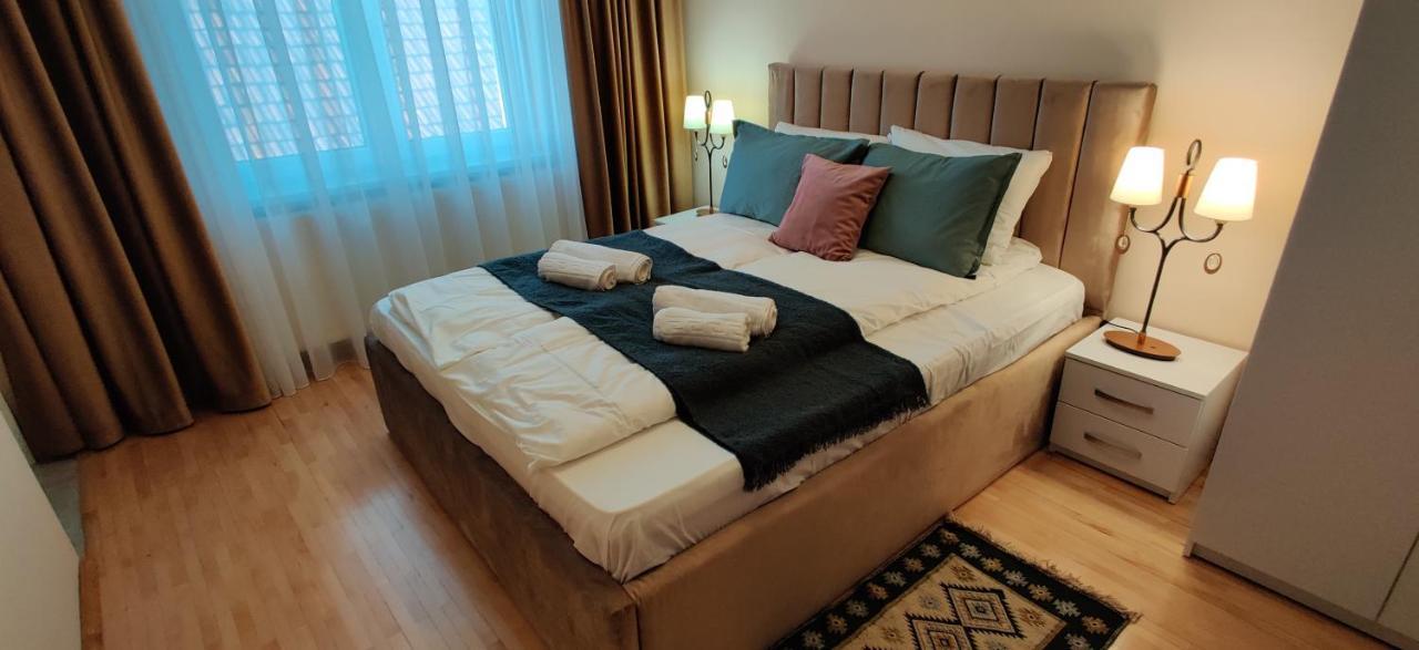 Casa Blanco Hotel Oradea Ngoại thất bức ảnh