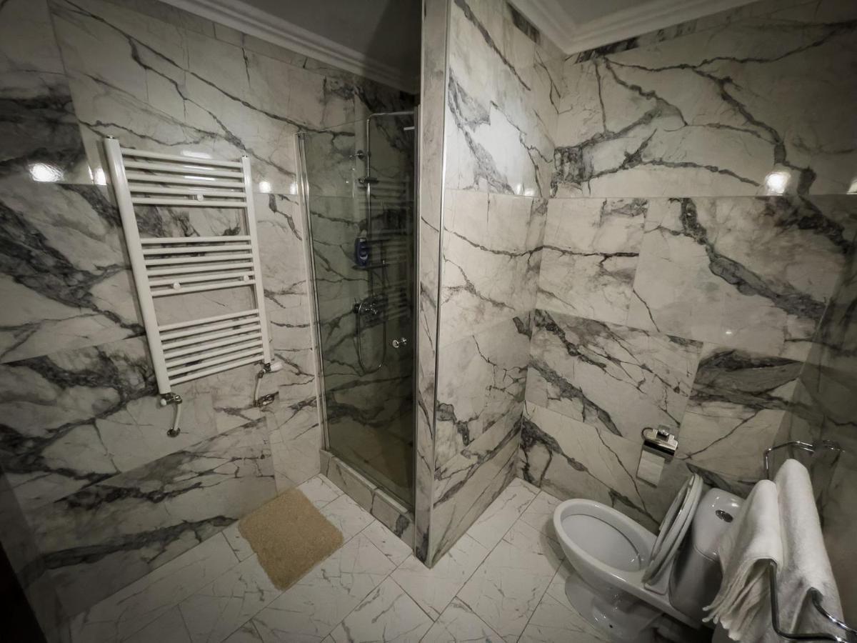 Casa Blanco Hotel Oradea Ngoại thất bức ảnh